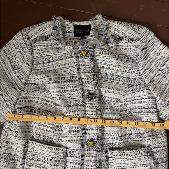 Eloquii Gray Tweed Blazer Fringe Trim Gold Buttons Size 14 - Picture 5 of 7
